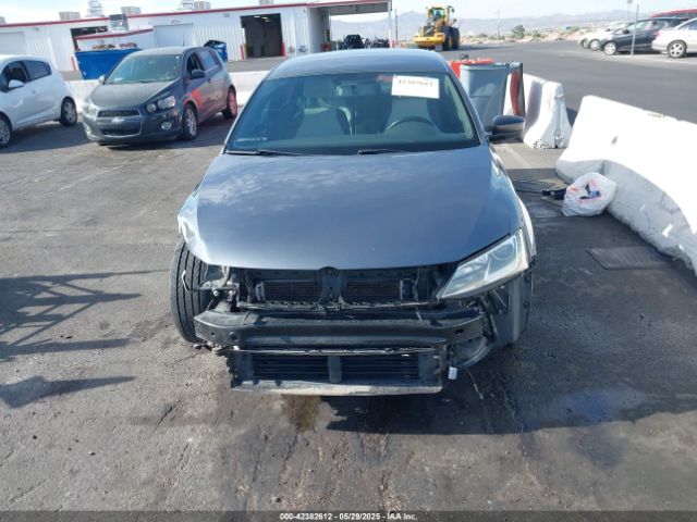 3VWD17AJ0GM221942 Volkswagen Jetta