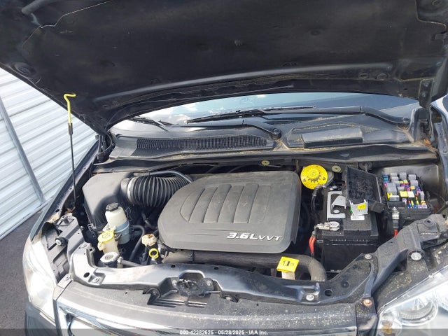2C4RC1BG4GR132645 Chrysler Town & Country Touring