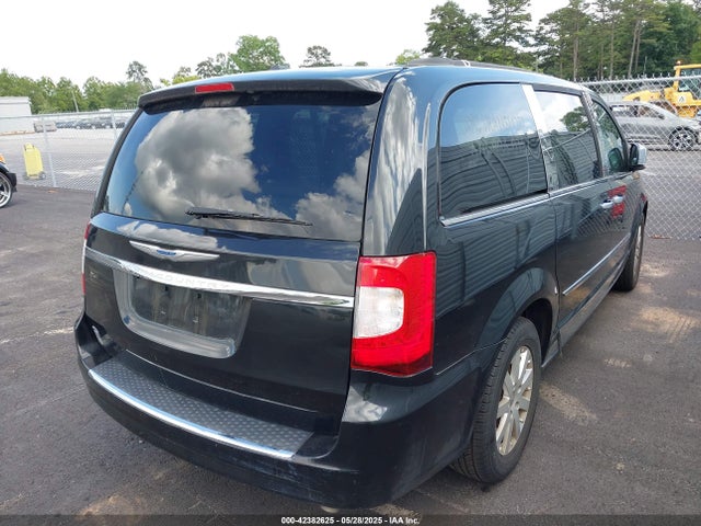 2C4RC1BG4GR132645 Chrysler Town & Country Touring