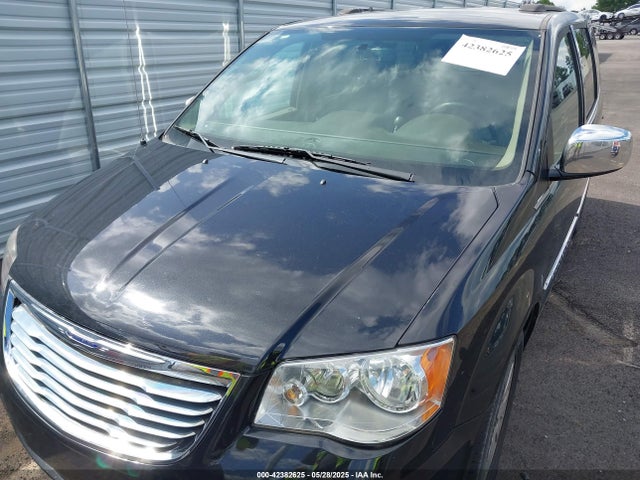2C4RC1BG4GR132645 Chrysler Town & Country Touring