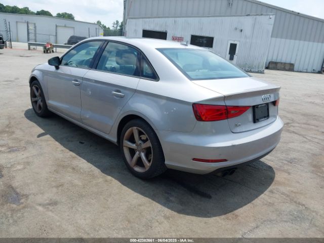 2015 AUDI A3 WAUACGFF3F1014930 Photo 2