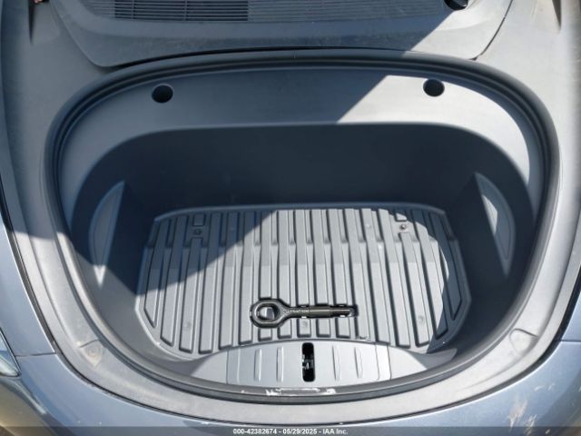 2023 TESLA MODEL 3 5YJ3E1EB0PF675745 Photo 9