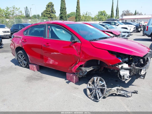3KPF24AD8RE752241 KIA mpi nu
