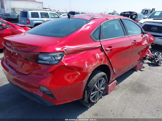3KPF24AD8RE752241 KIA mpi nu