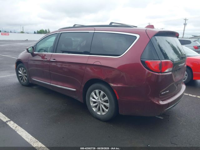 2017 CHRYSLER PACIFICA 2C4RC1BG5HR613215 Photo 2