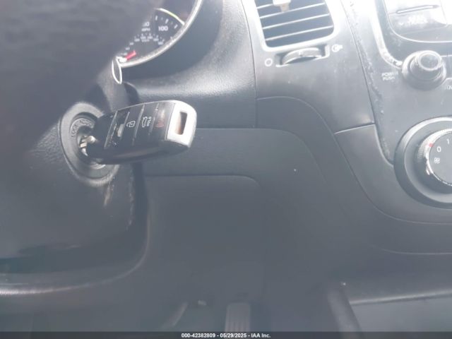3KPFK4A76JE190712 KIA FORTE LX
