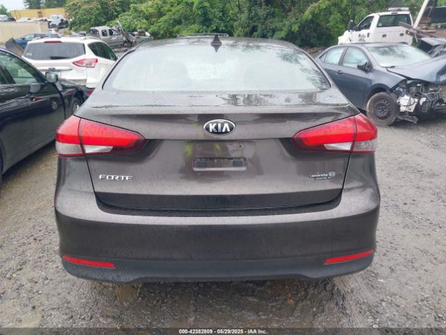 3KPFK4A76JE190712 KIA FORTE LX