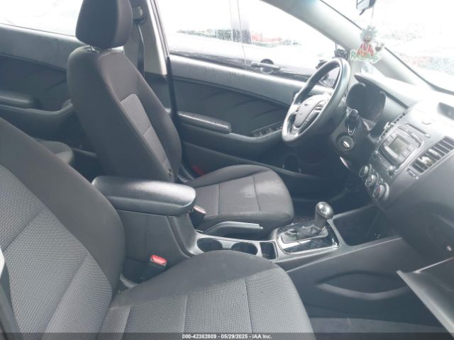 3KPFK4A76JE190712 KIA FORTE LX
