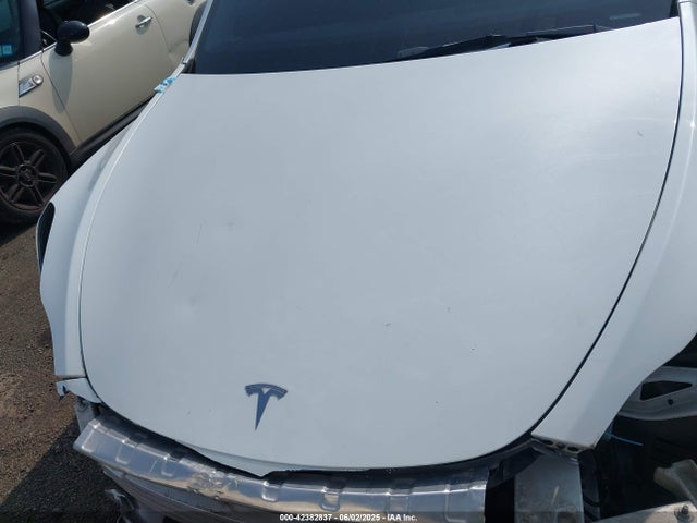 2023 TESLA MODEL Y 7SAYGDEEXPA060552 Photo 9