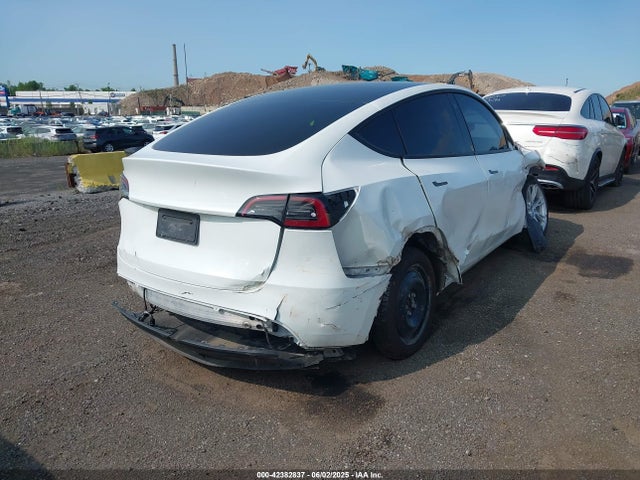 2023 TESLA MODEL Y 7SAYGDEEXPA060552 Photo 3