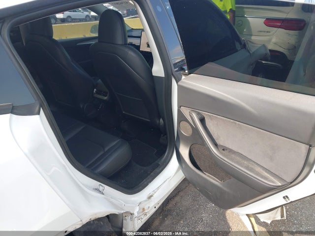 2023 TESLA MODEL Y 7SAYGDEEXPA060552 Photo 7