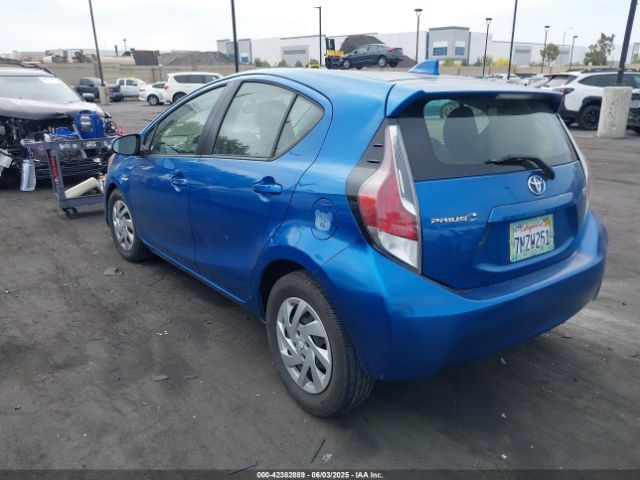JTDKDTB34F1111966 Toyota Prius C One