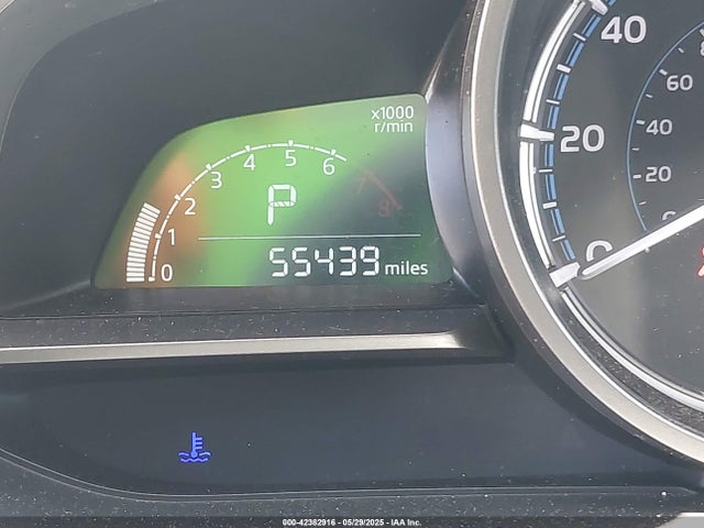 3MYDLBYV8KY504231 Toyota p5v