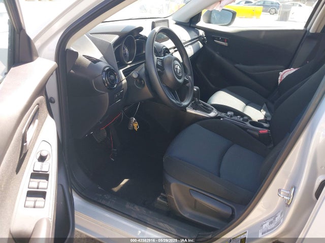 3MYDLBYV8KY504231 Toyota p5v