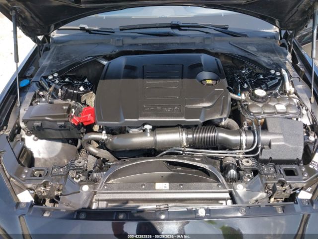 2019 JAGUAR XE SAJAR4FX2KCP47494 Photo 9