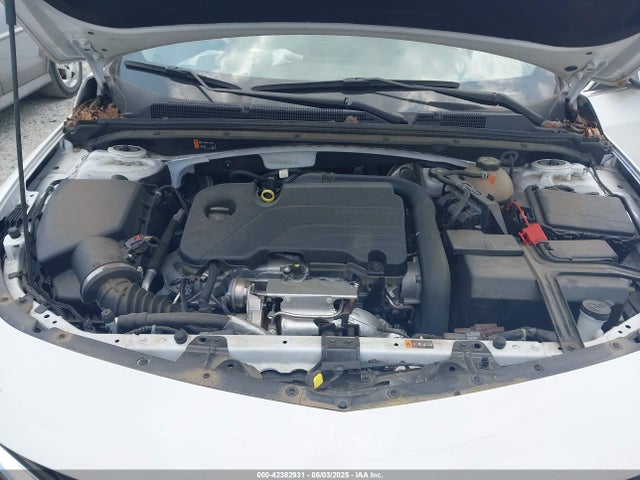 1G1ZD5ST5NF107140 Chevrolet Malibu Fwd Lt