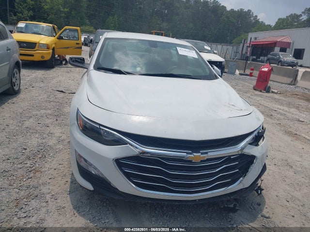 1G1ZD5ST5NF107140 Chevrolet Malibu Fwd Lt