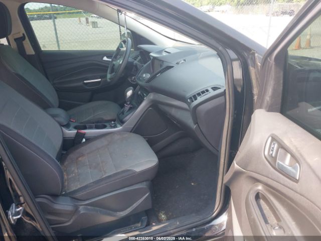 1FMCU0GX5GUB46476 Ford ESCAPE SE