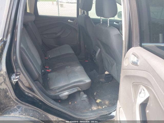 1FMCU0GX5GUB46476 Ford ESCAPE SE
