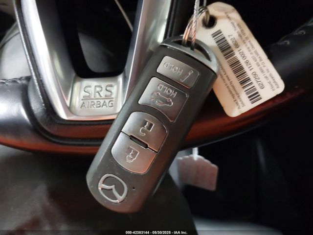 2018 MAZDA MAZDA3 3MZBN1V37JM215017 Photo 10