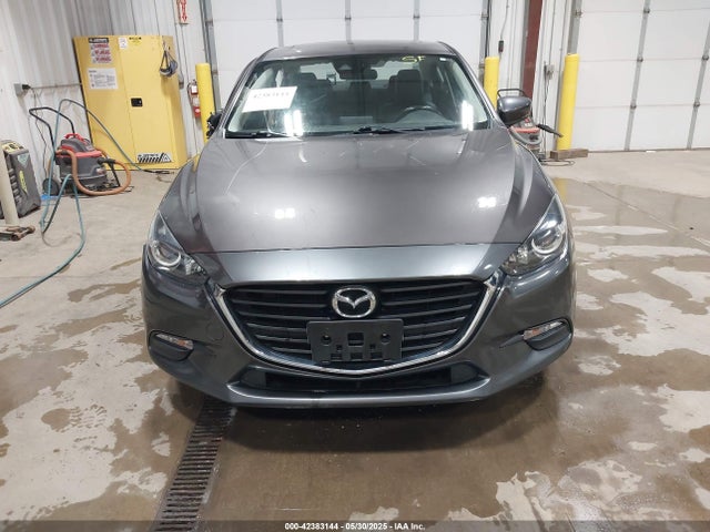3MZBN1V37JM215017 Mazda py