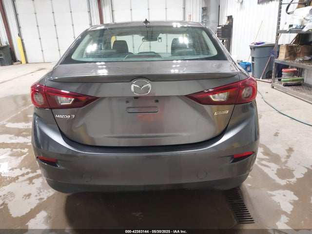 3MZBN1V37JM215017 Mazda py