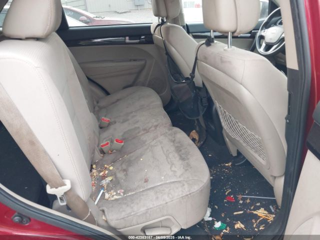 5XYKT3A61FG661480 KIA SORENTO LX