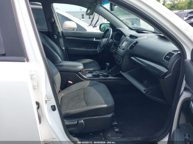 5XYKT3A63EG449890 KIA SORENTO LX