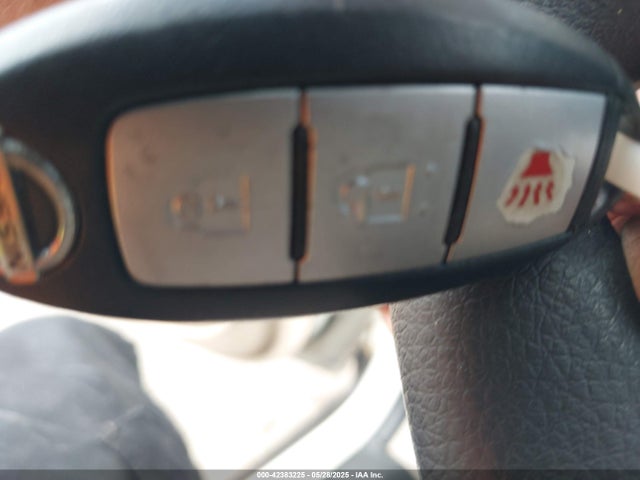 KNMAT2MT6GP624494 Nissan ROGUE SV