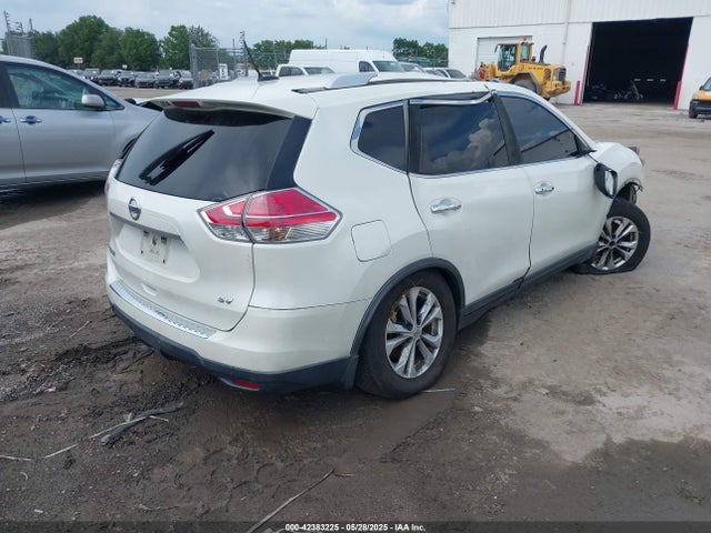 KNMAT2MT6GP624494 Nissan ROGUE SV