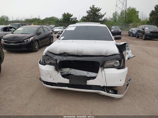 Chrysler 300 2023 2C3CCABG9PH538257 Image 11