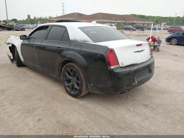 Chrysler 300 2023 2C3CCABG9PH538257 Image 3