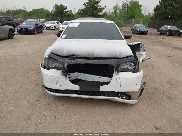 Chrysler 300 2023 2C3CCABG9PH538257 Image 6