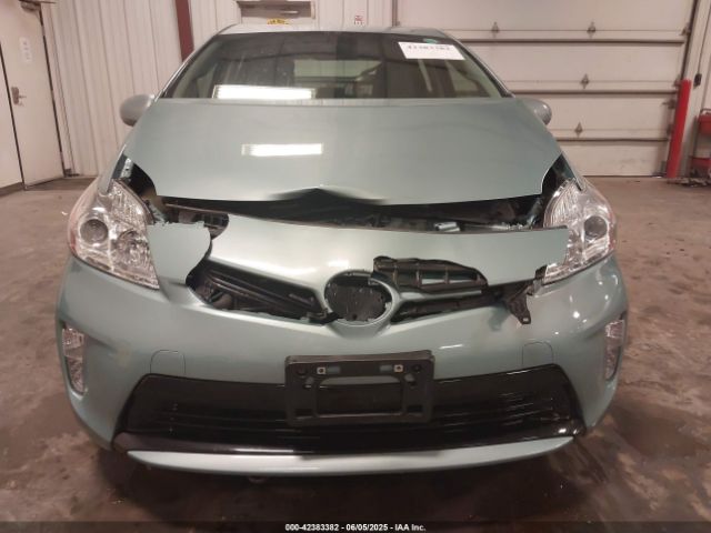 JTDKN3DU4E1744713 Toyota Prius Five/four/three/two
