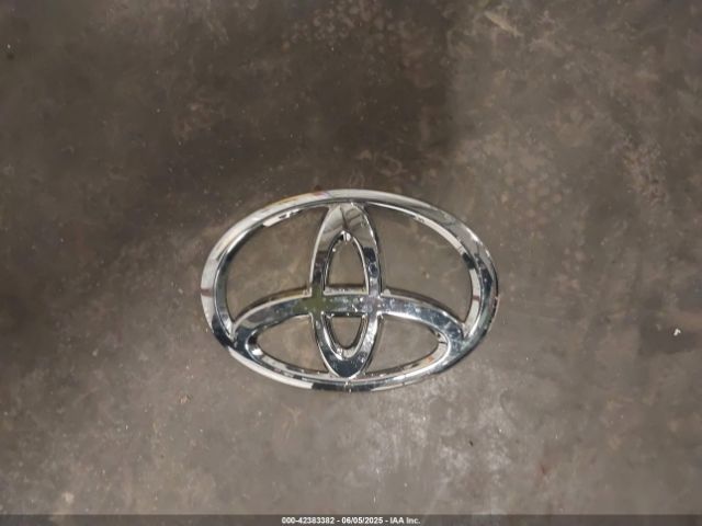 JTDKN3DU4E1744713 Toyota Prius Five/four/three/two
