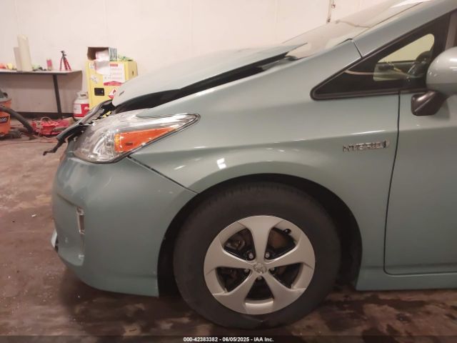 JTDKN3DU4E1744713 Toyota Prius Five/four/three/two