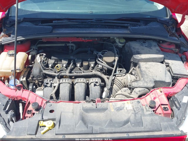 1FADP3K21FL315397 Ford FOCUS SE