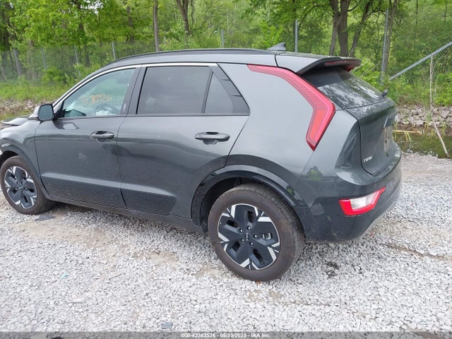 KNDCR3L11S5139228 KIA 2025