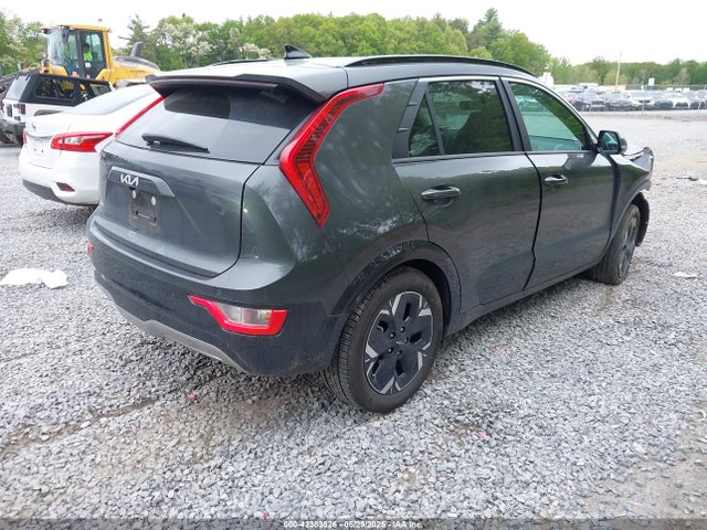 KNDCR3L11S5139228 KIA 2025