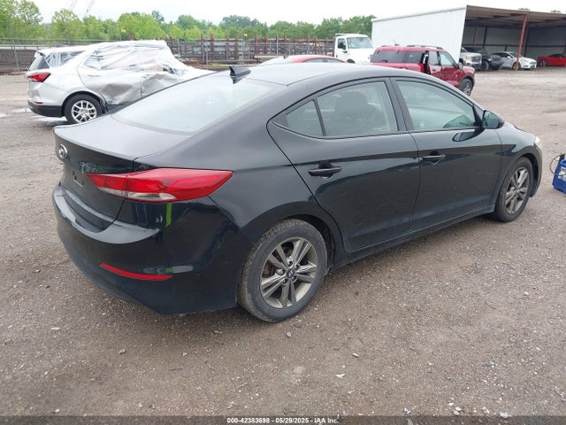 5NPD84LFXJH395780 Hyundai ELANTRA SEL