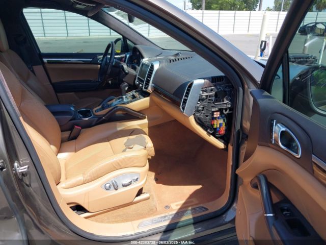 2012 PORSCHE CAYENNE WP1AC2A21CLA82667 Photo 4