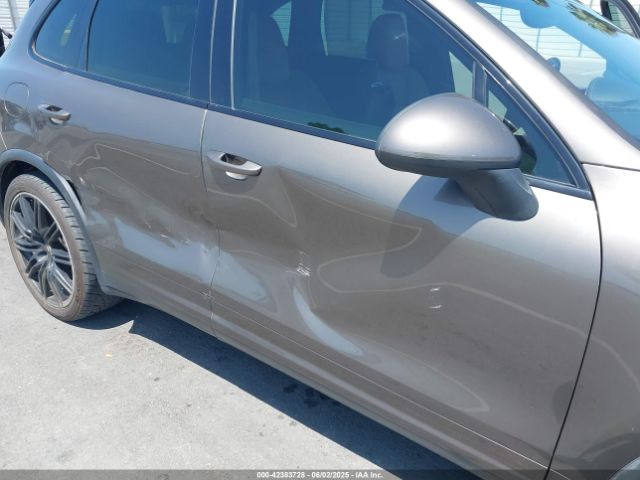 2012 PORSCHE CAYENNE WP1AC2A21CLA82667 Photo 5