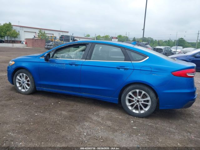 3FA6P0HD1KR166033 Ford FUSION SE