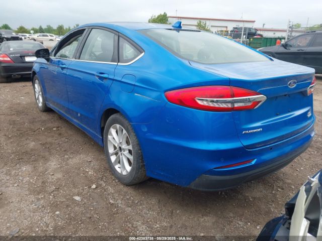 3FA6P0HD1KR166033 Ford FUSION SE