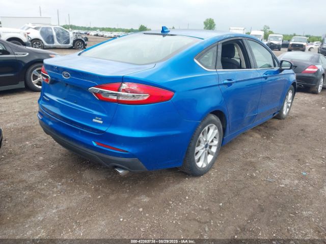 3FA6P0HD1KR166033 Ford FUSION SE