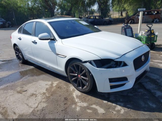 2017 JAGUAR XF SAJBF4BV2HCY33480 Photo 0