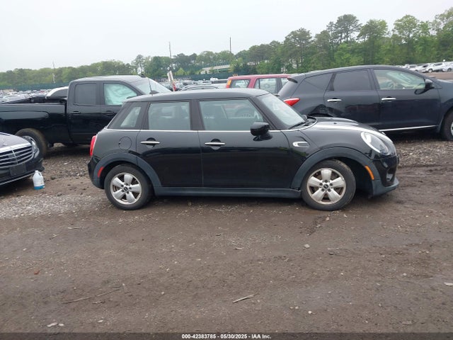 Mini Hardtop Cooper 2020 WMWXU7C04L2L58635 Image 13
