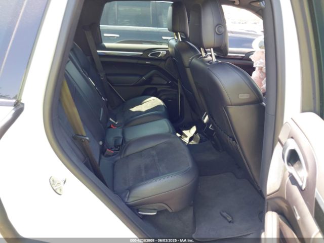 2018 PORSCHE CAYENNE WP1AA2A28JKA02807 Photo 7