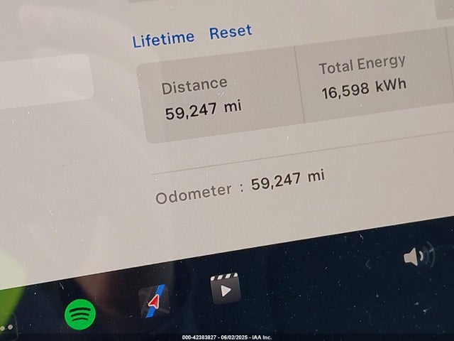7SAYGDEE5NF450877 Tesla 2022