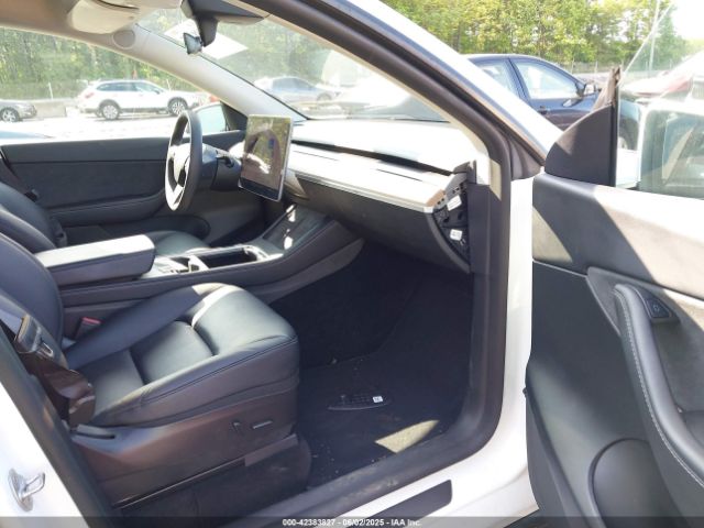 2022 TESLA MODEL Y 7SAYGDEE5NF450877 Photo 4